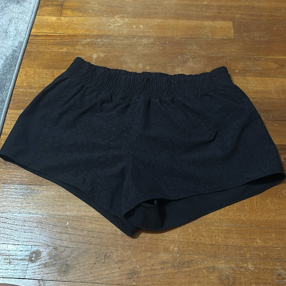 Marika Cheetah Print Shorts Size Medium